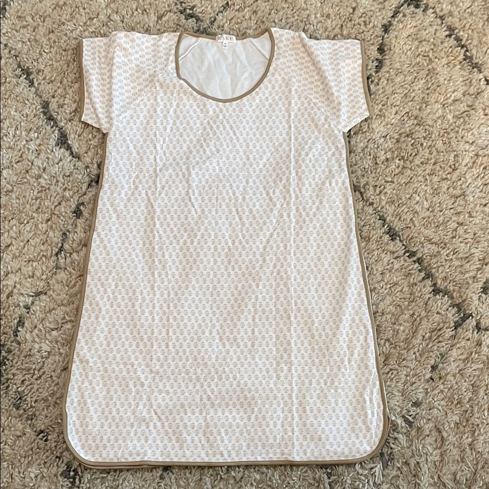 LAKE Cream Short-Sleeve Sleep Nightgown